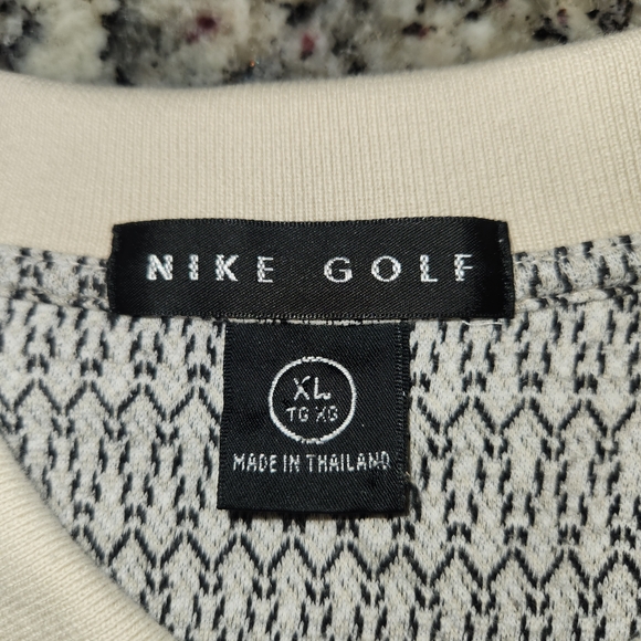 Nike Golf Mickey Mouse Men's Black and Grey Polo Shirt With Embroidered Logo - Picture 7 of 7